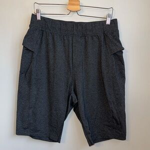 Lululemon Kung Fu Shorts SZ L